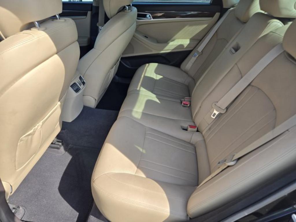 2016 Hyundai Genesis - $11,995