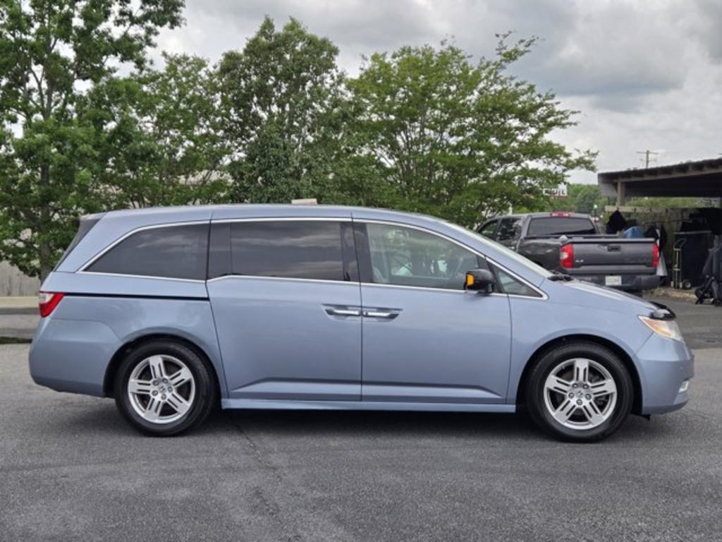 2012 Honda Odyssey - $11,995