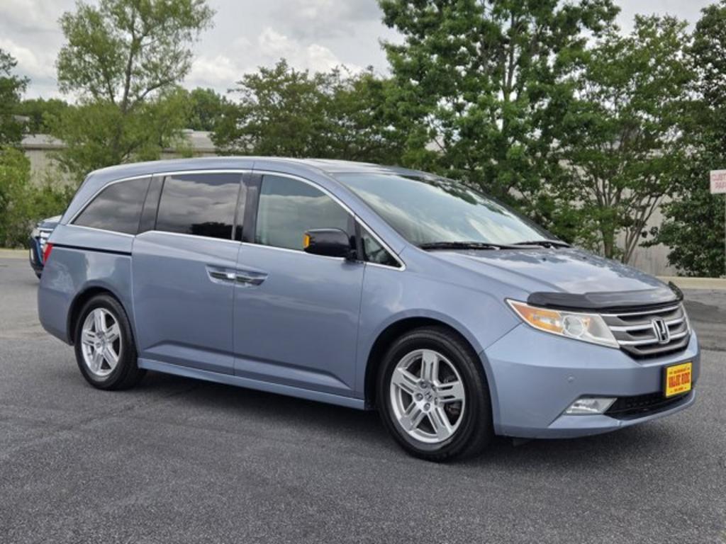 2012 Honda Odyssey - $11,995