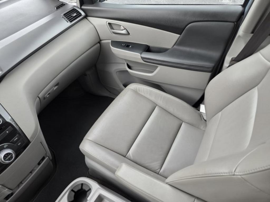 2012 Honda Odyssey - $11,995