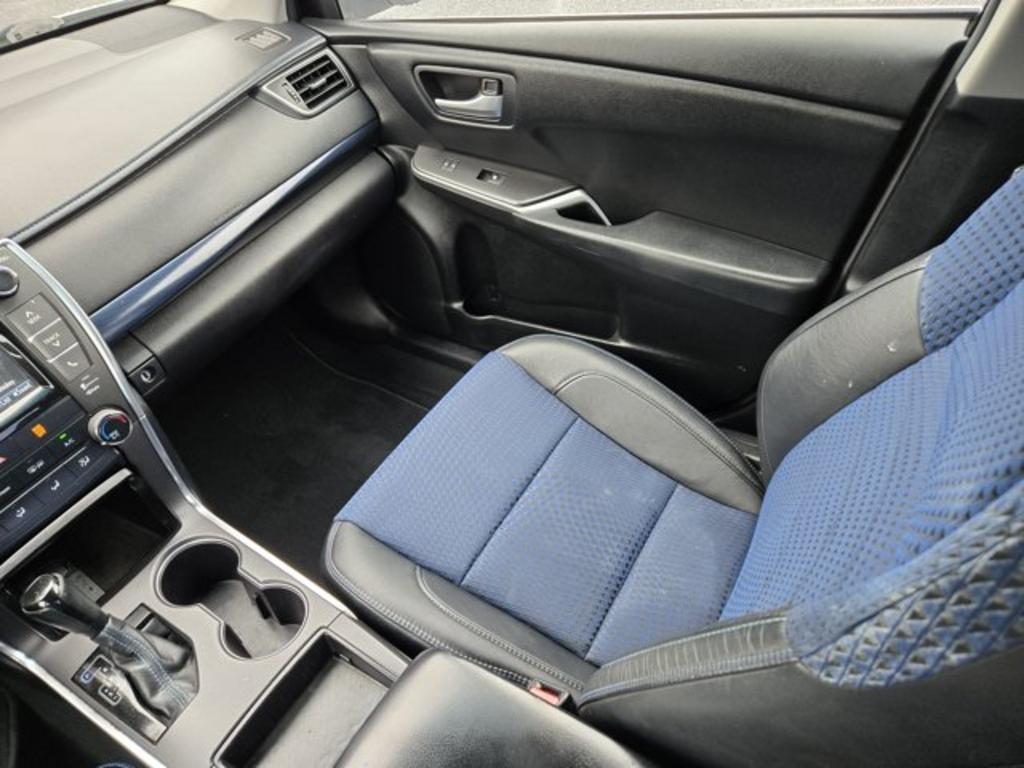 2016 Toyota Camry - $12,995