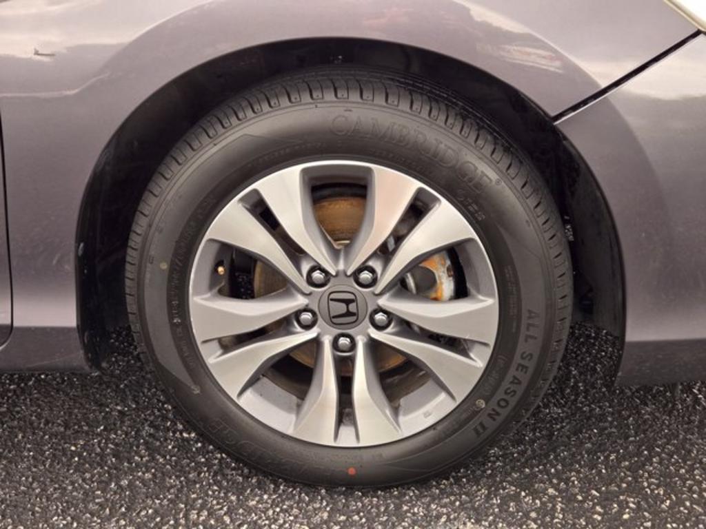 2014 Honda Accord - $13,995