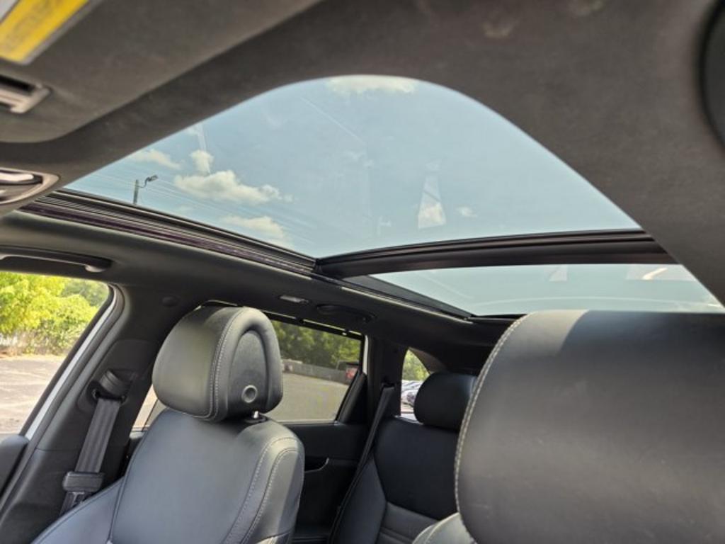2016 Kia Sorento - $10,995