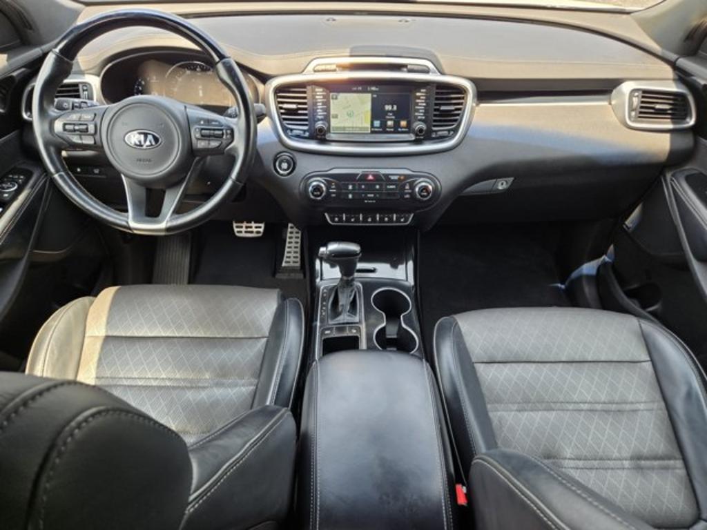 2016 Kia Sorento - $10,995