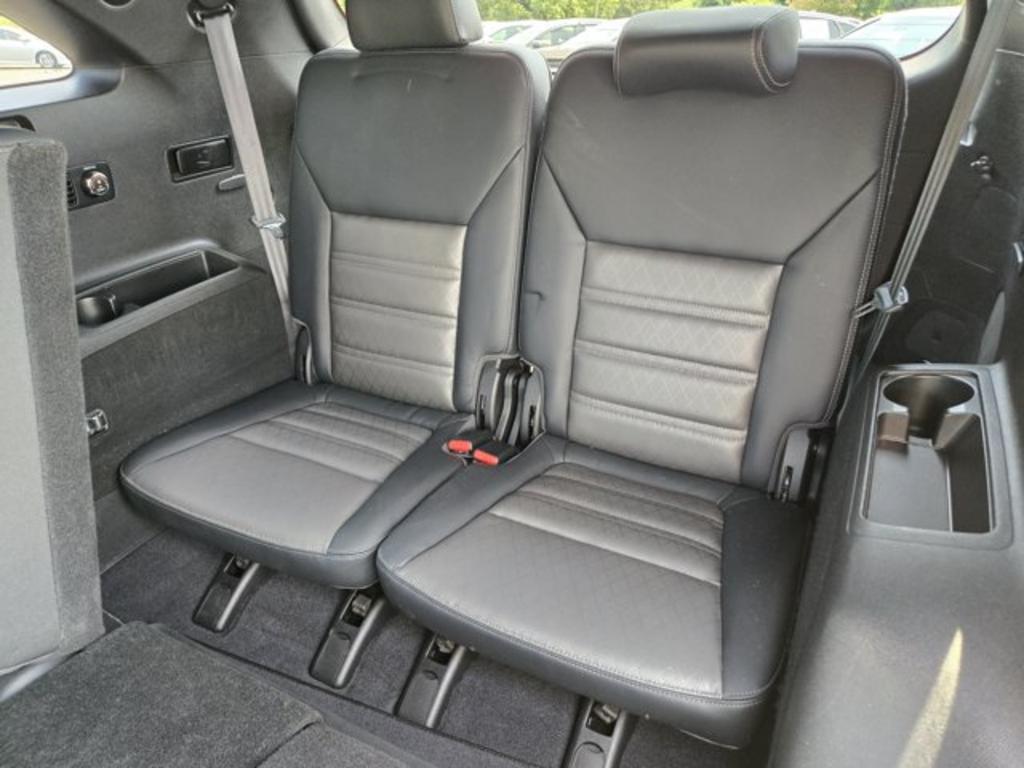 2016 Kia Sorento - $10,995