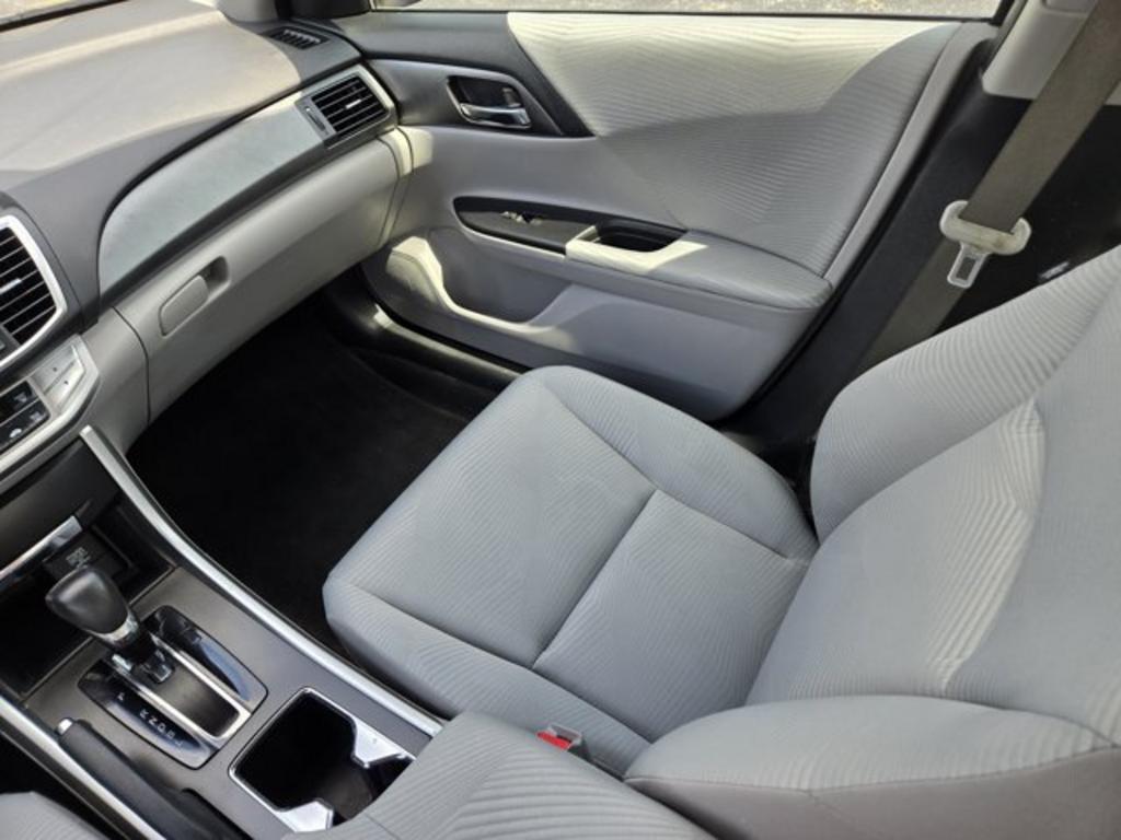 2015 Honda Accord - $13,995