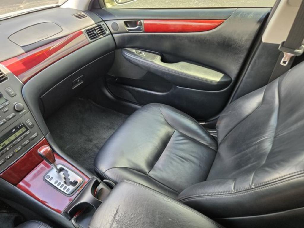 2003 Lexus ES - $8,995