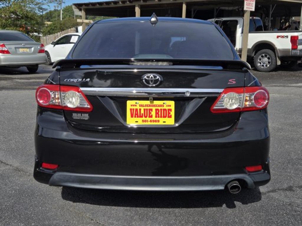 2013 Toyota Corolla - $9,995