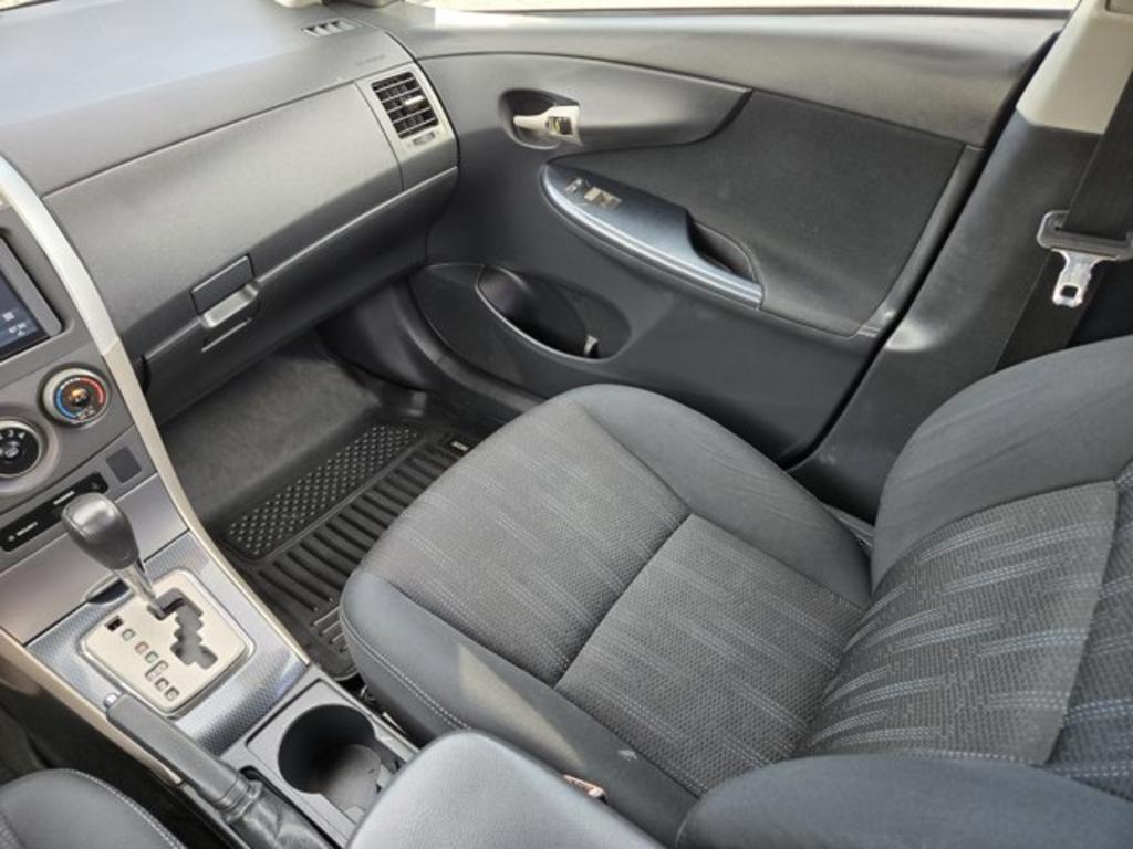2013 Toyota Corolla - $9,995