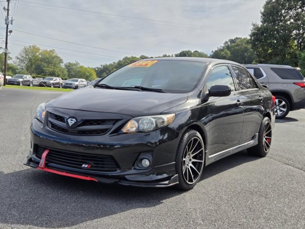 2013 Toyota Corolla - $9,995