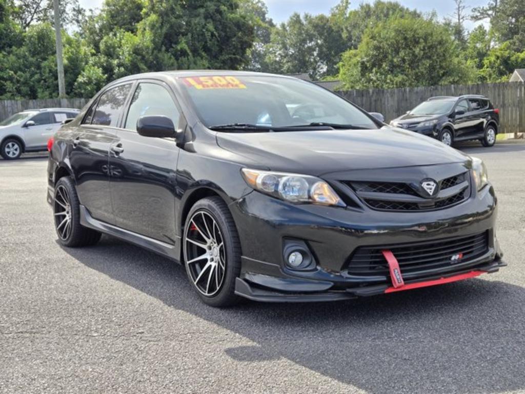 2013 Toyota Corolla - $9,995