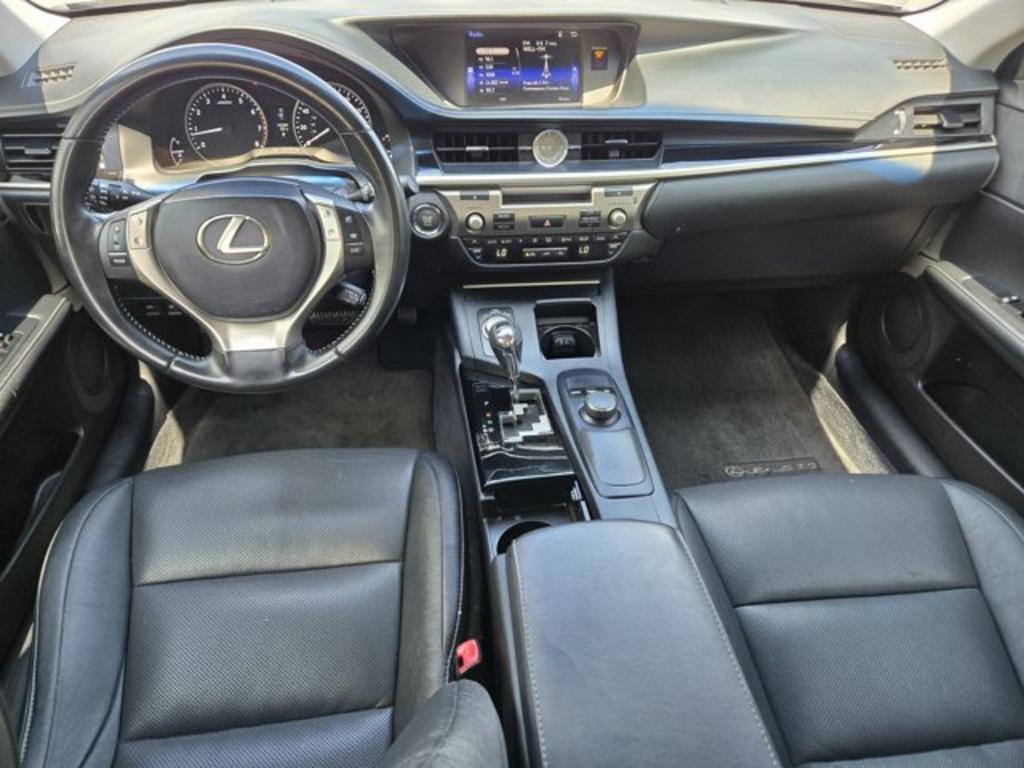 2015 Lexus ES - $17,995