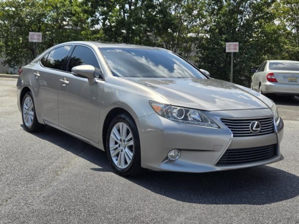 2015 Lexus ES - $17,995