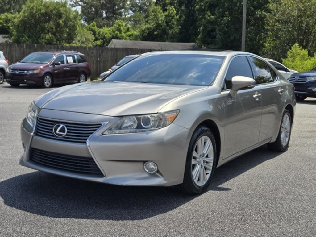 2015 Lexus ES - $17,995