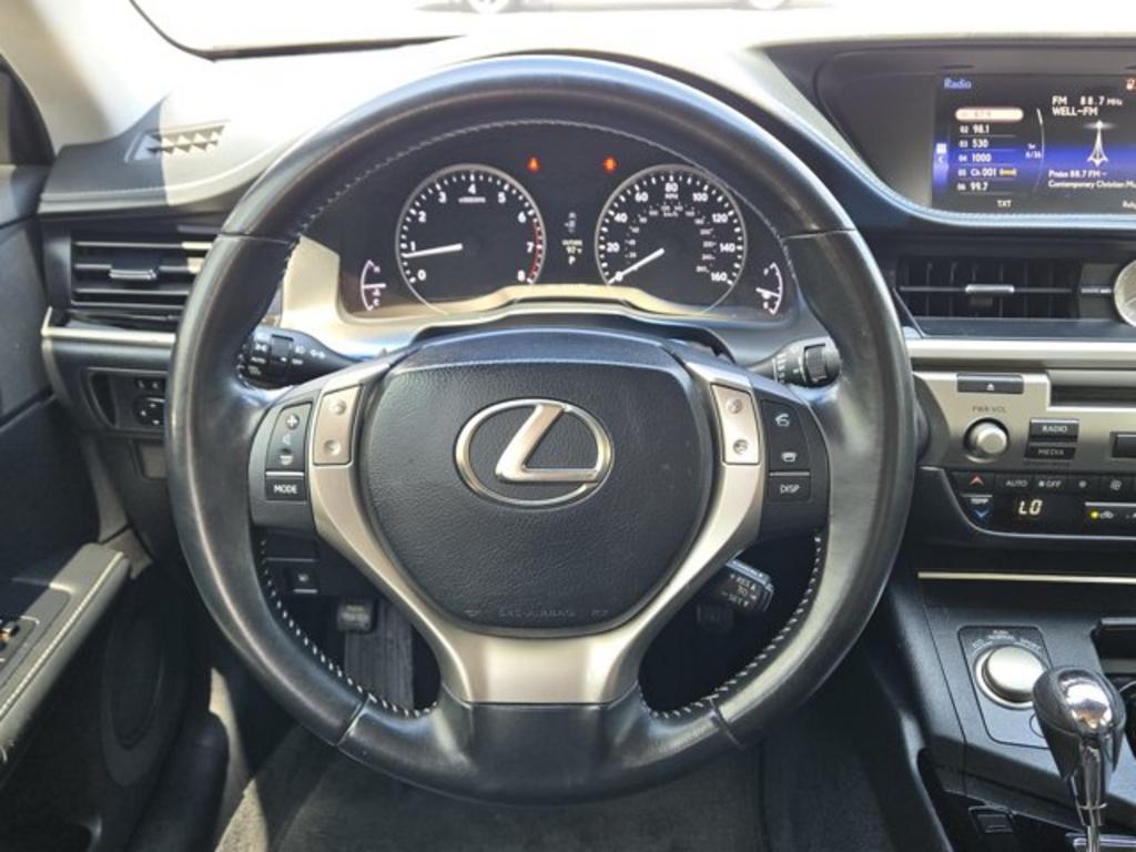2015 Lexus ES - $17,995