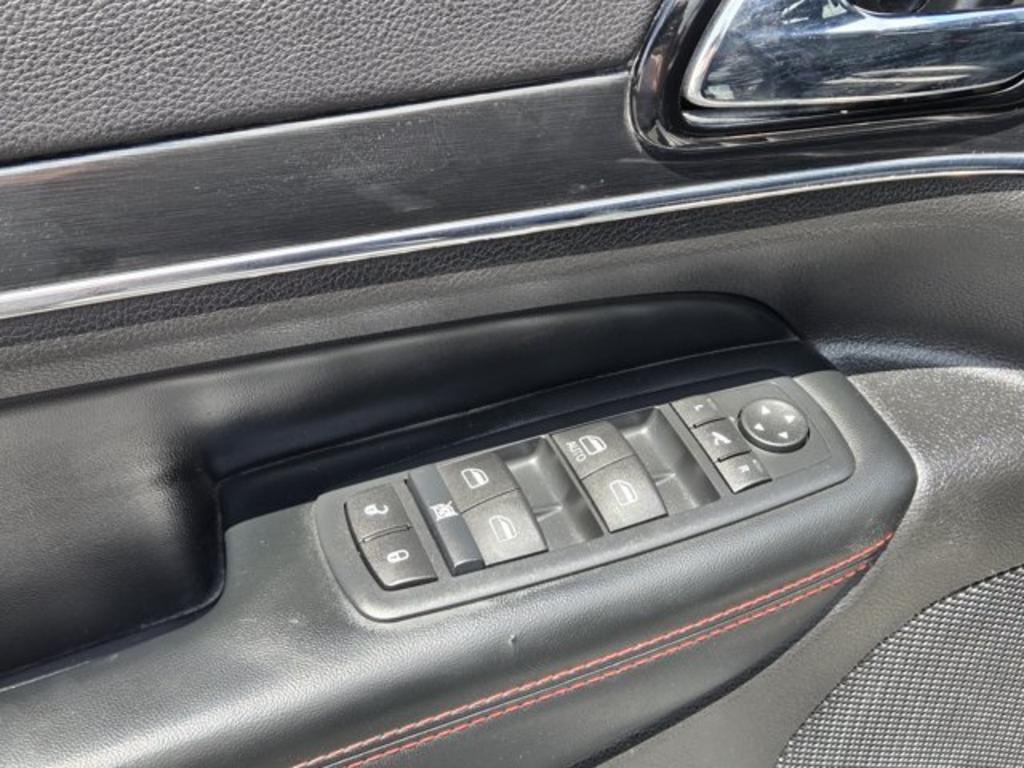 2015 Jeep Cherokee - $13,995