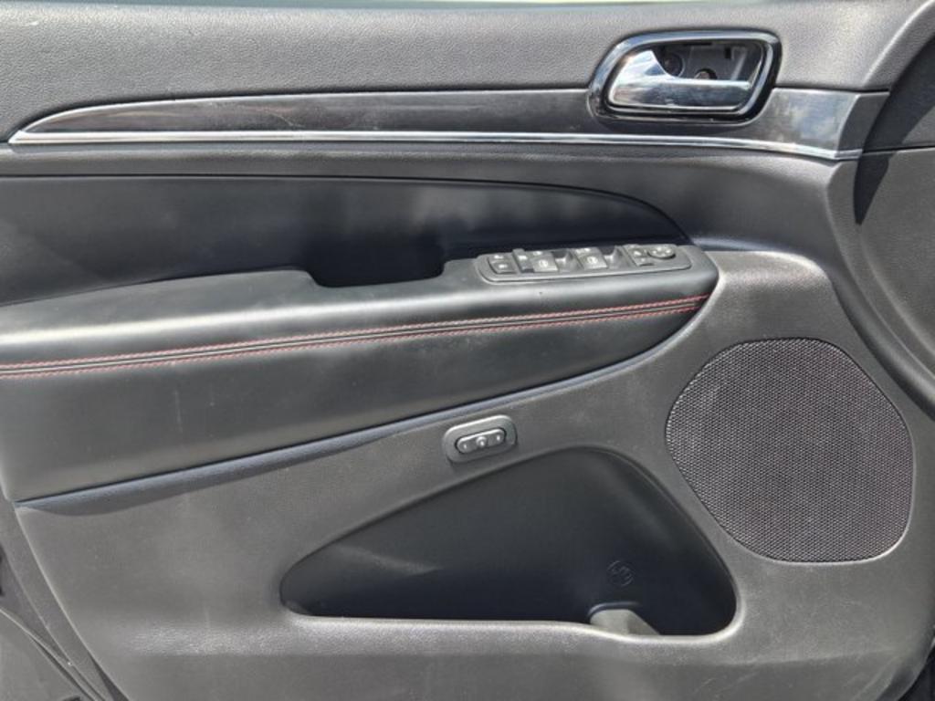 2015 Jeep Cherokee - $13,995