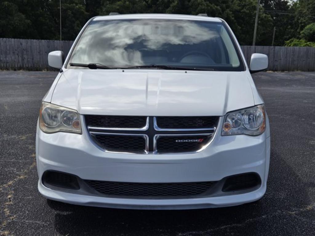 2014 Dodge Grand Caravan - $10,995