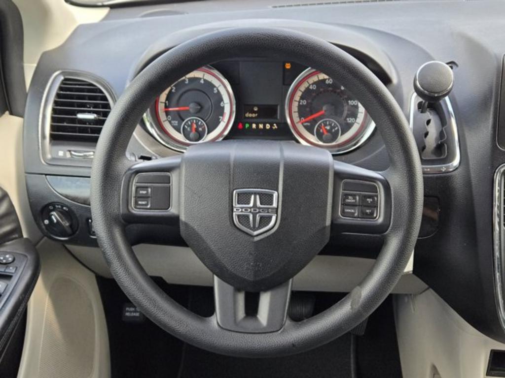 2014 Dodge Grand Caravan - $10,995