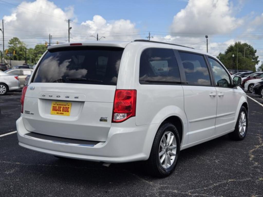 2014 Dodge Grand Caravan - $10,995