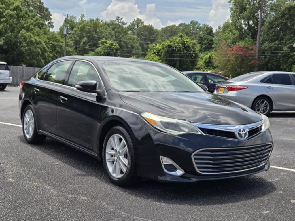 2015 Toyota Avalon - $11,995