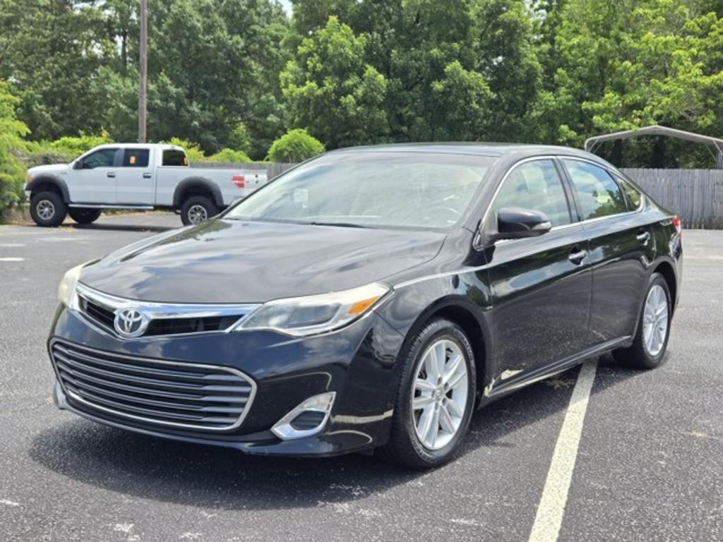 2015 Toyota Avalon - $11,995