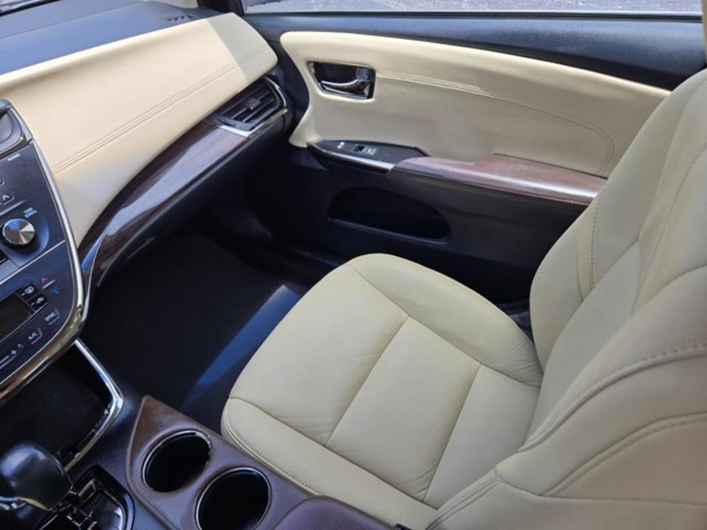 2015 Toyota Avalon - $11,995