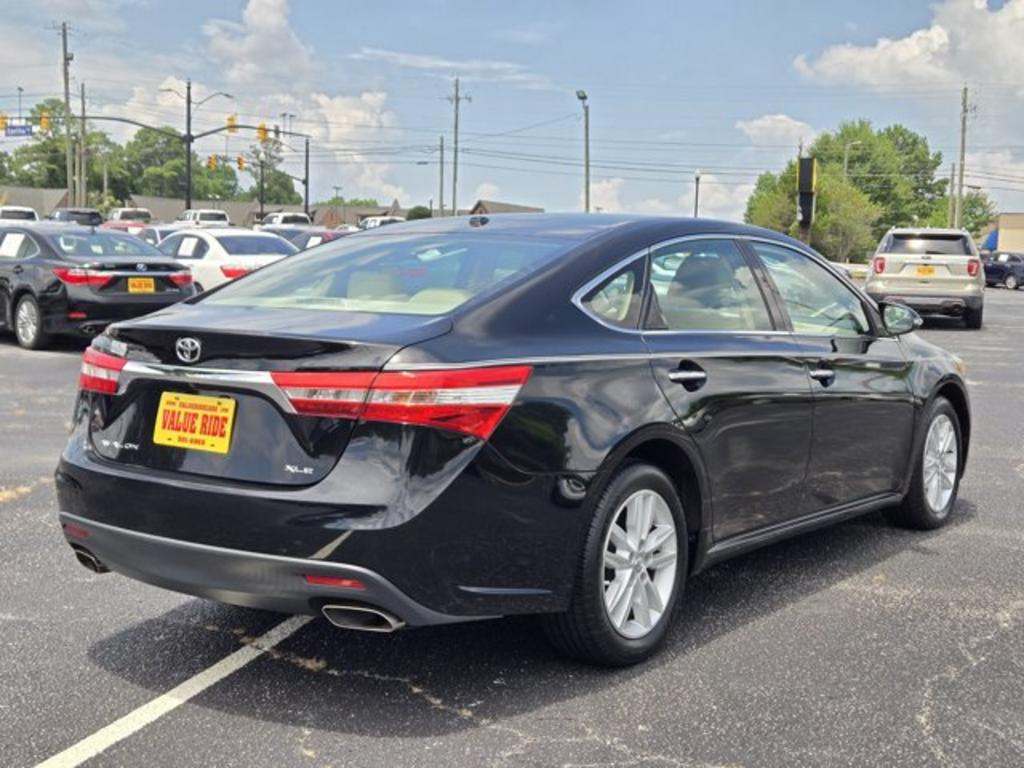 2015 Toyota Avalon - $11,995