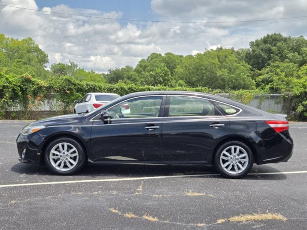 2015 Toyota Avalon - $11,995