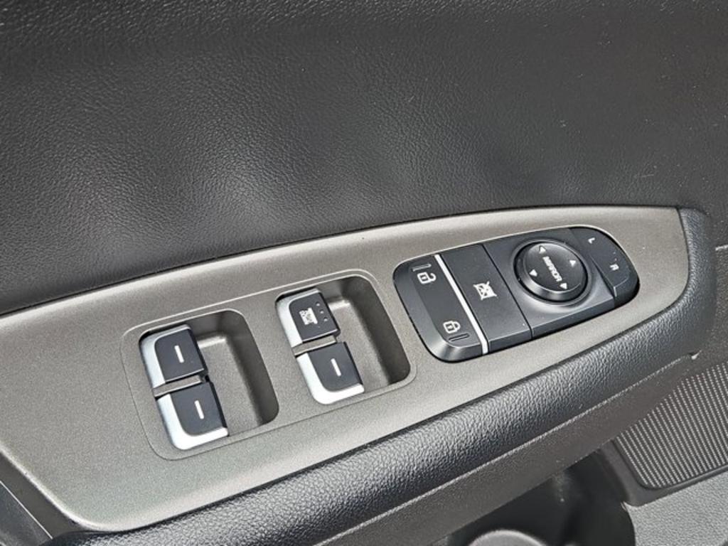2017 Kia Optima - $11,995
