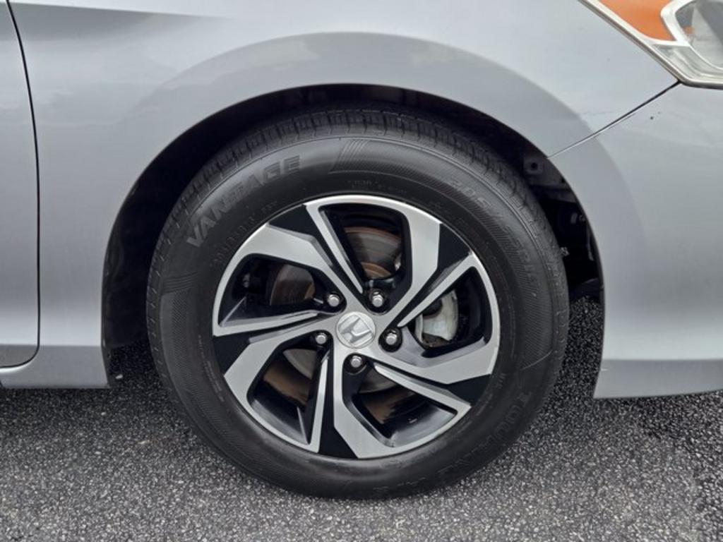 2017 Honda Accord - $14,995