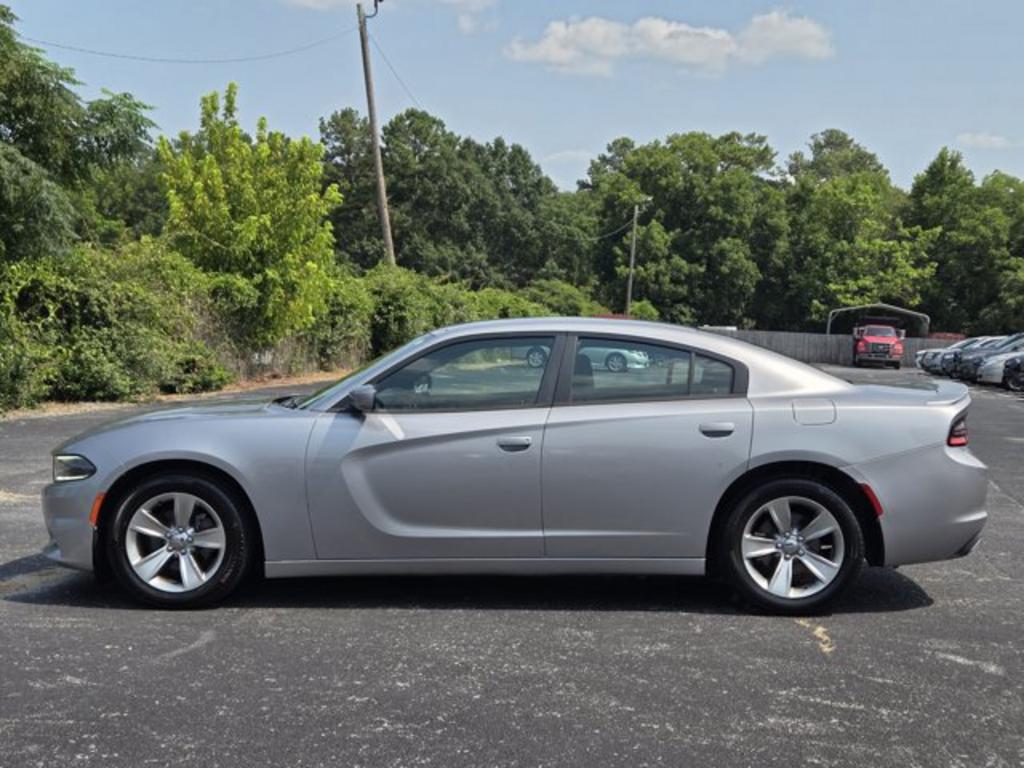 2016 Dodge Charger - $12,995