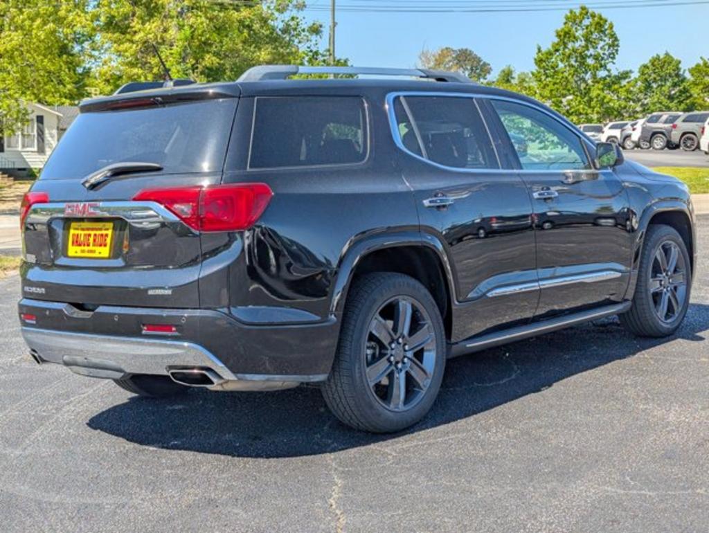 2017 GMC Acadia  photo