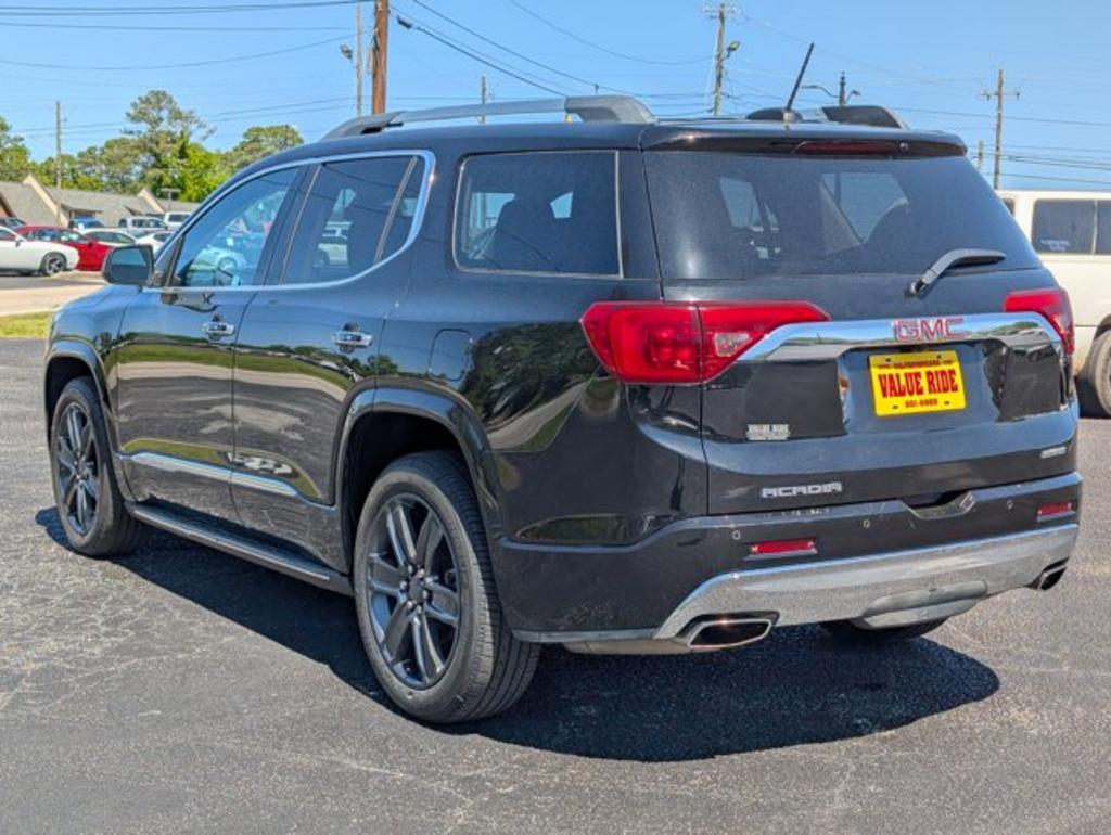 2017 GMC Acadia  photo