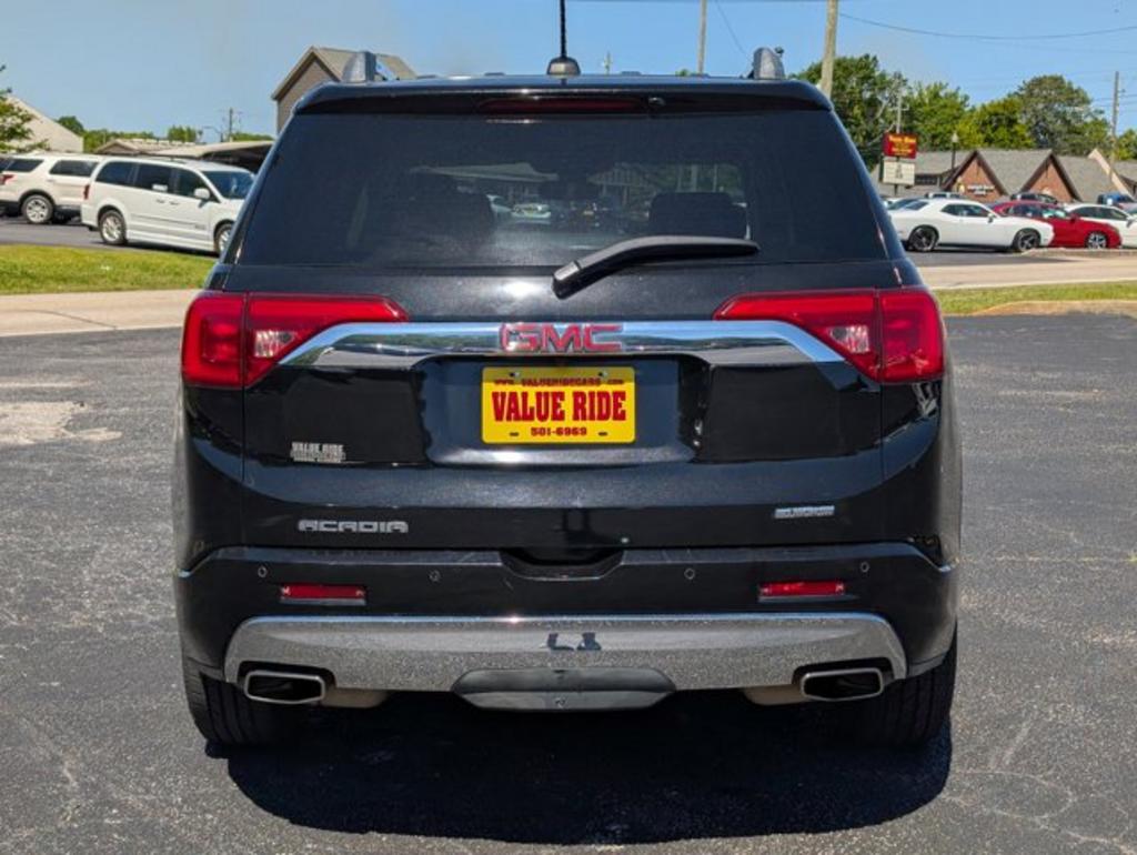 2017 GMC Acadia  photo