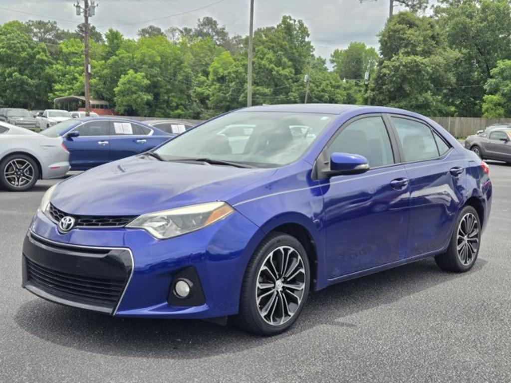 2014 Toyota  - $11,995