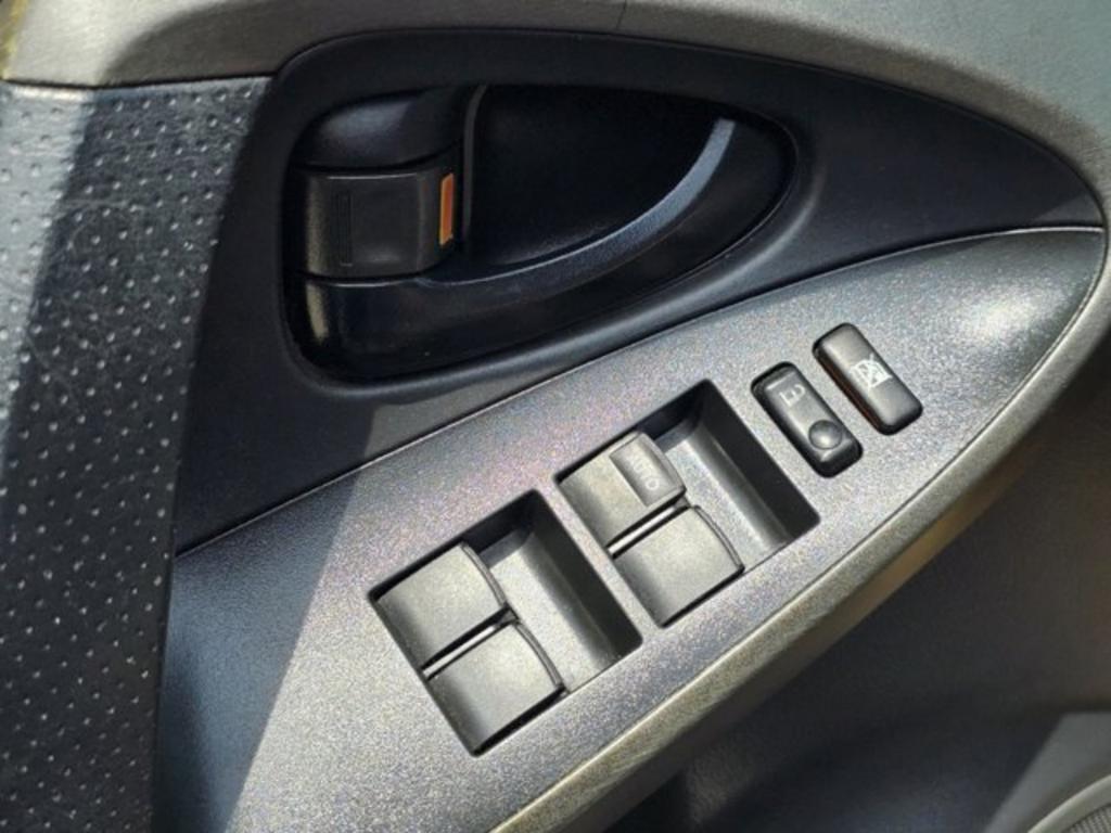 2012 Toyota RAV4 photo