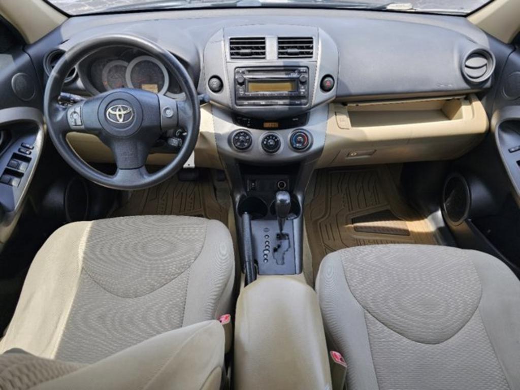 2012 Toyota RAV4 photo