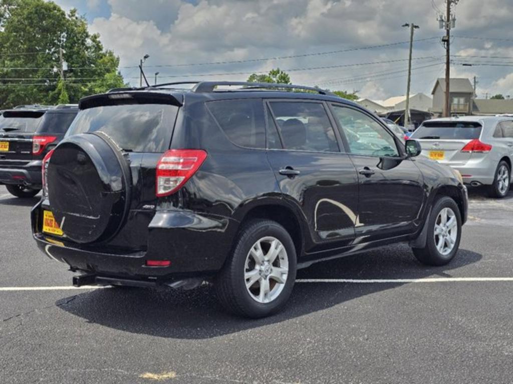 2012 Toyota RAV4 photo