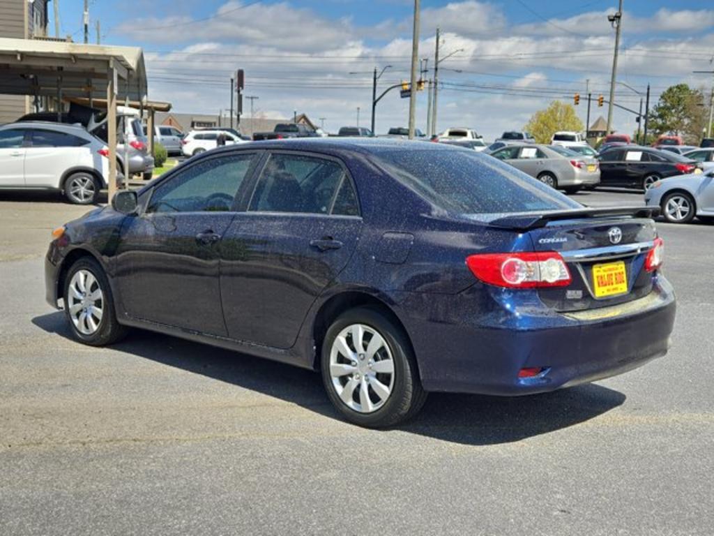 2013 Toyota Corolla L photo