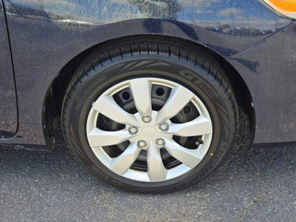 2013 Toyota Corolla L photo