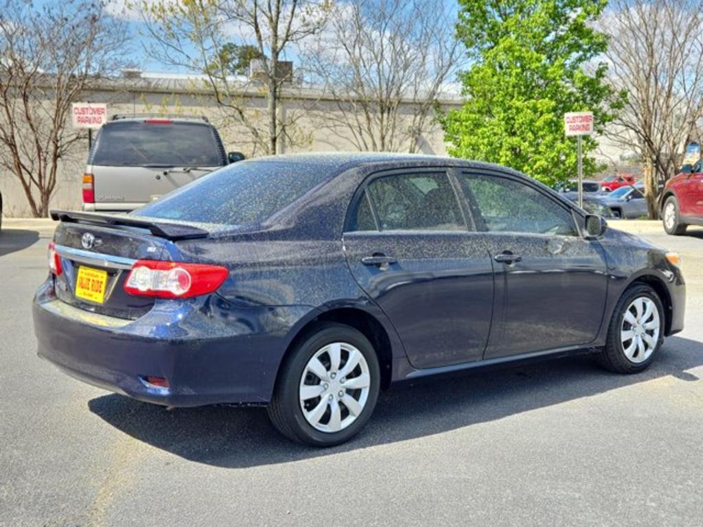 2013 Toyota Corolla L photo