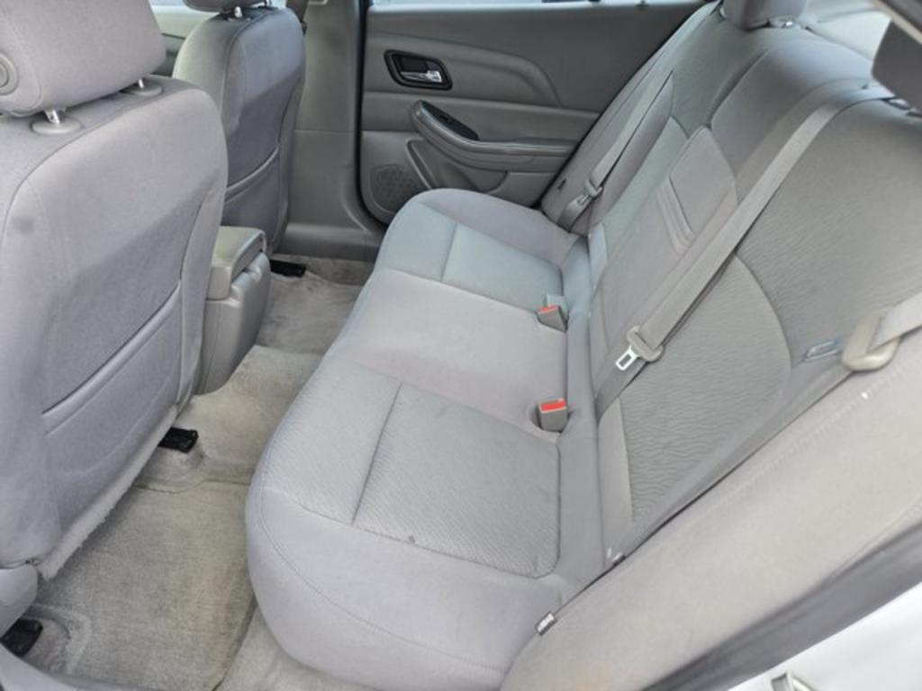 2013 Chevrolet Malibu - $9,995