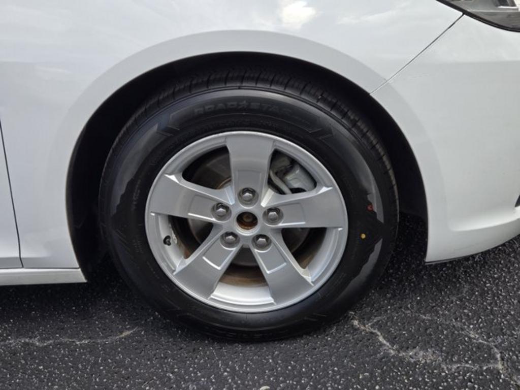 2013 Chevrolet Malibu - $9,995