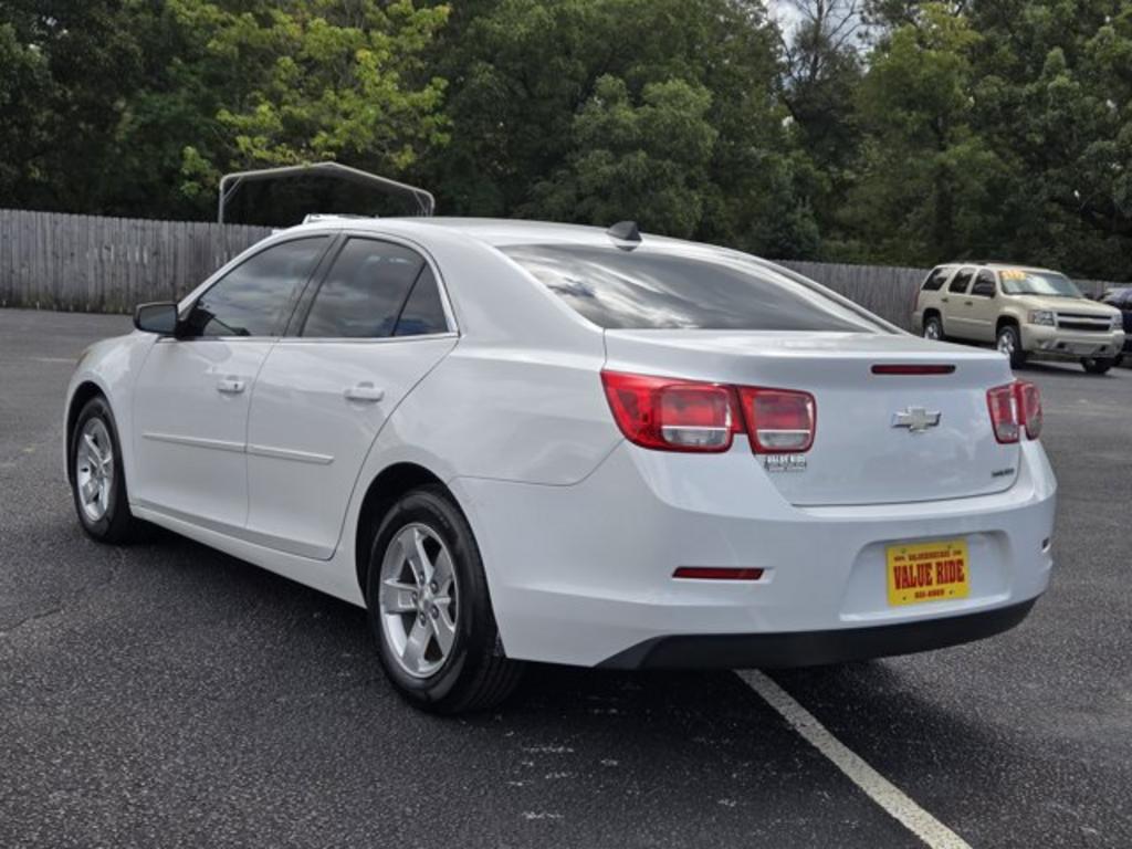 2013 Chevrolet Malibu - $9,995