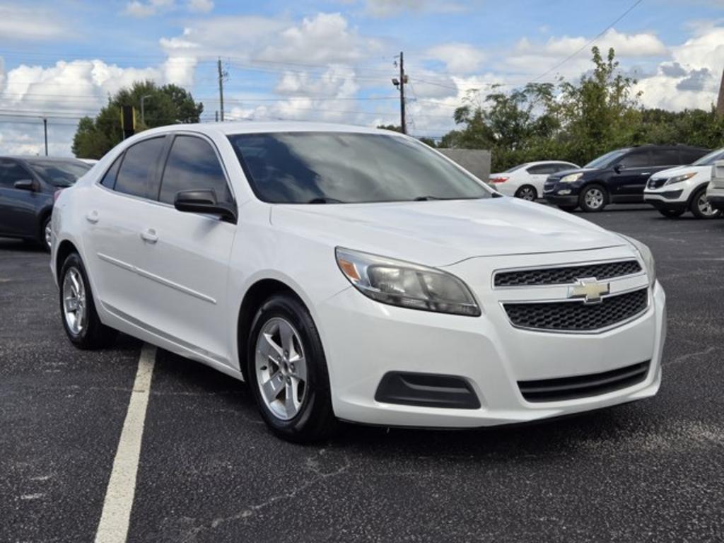 2013 Chevrolet Malibu - $9,995