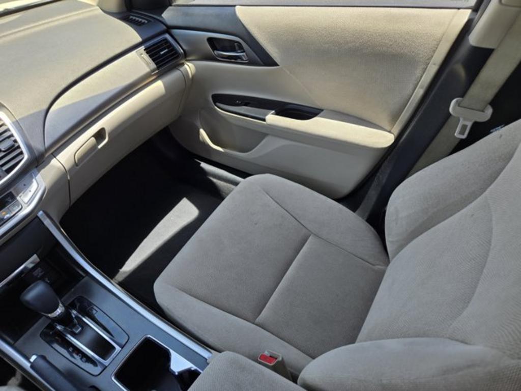 2013 Honda Accord - $11,995
