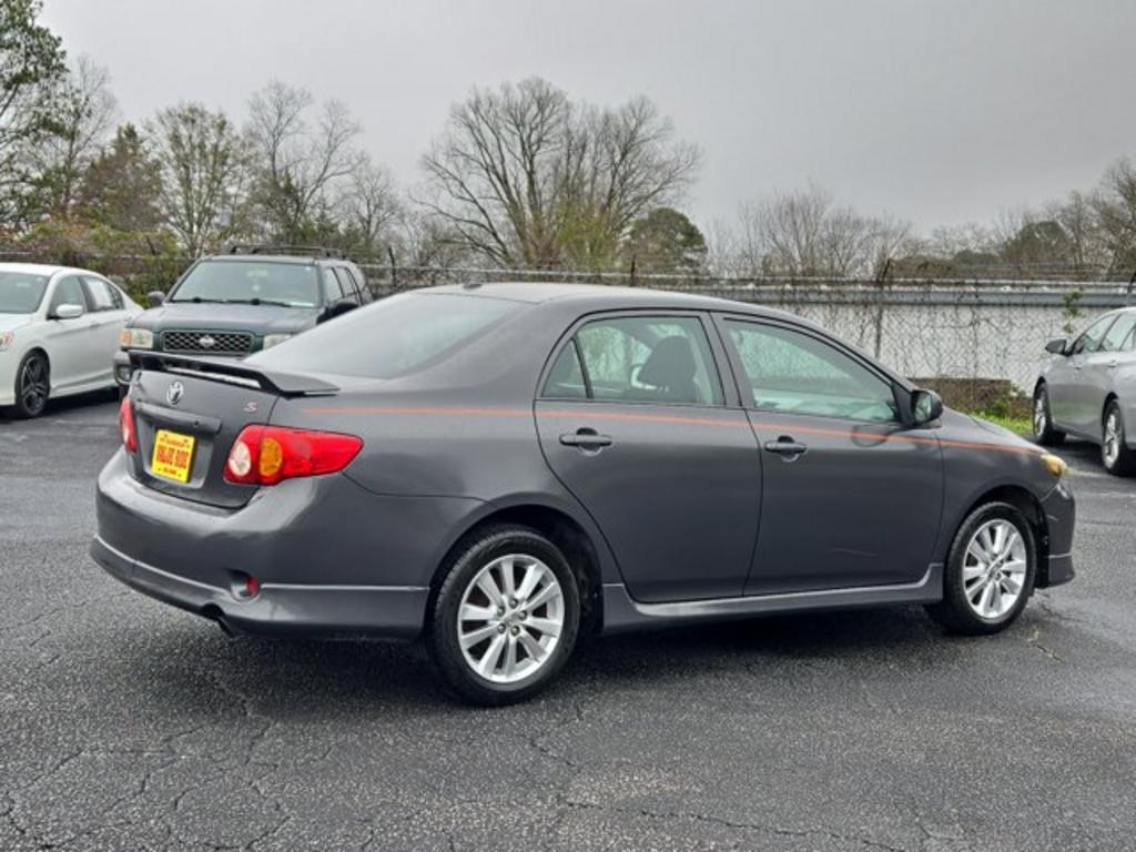 2010 Toyota Corolla - $8,995