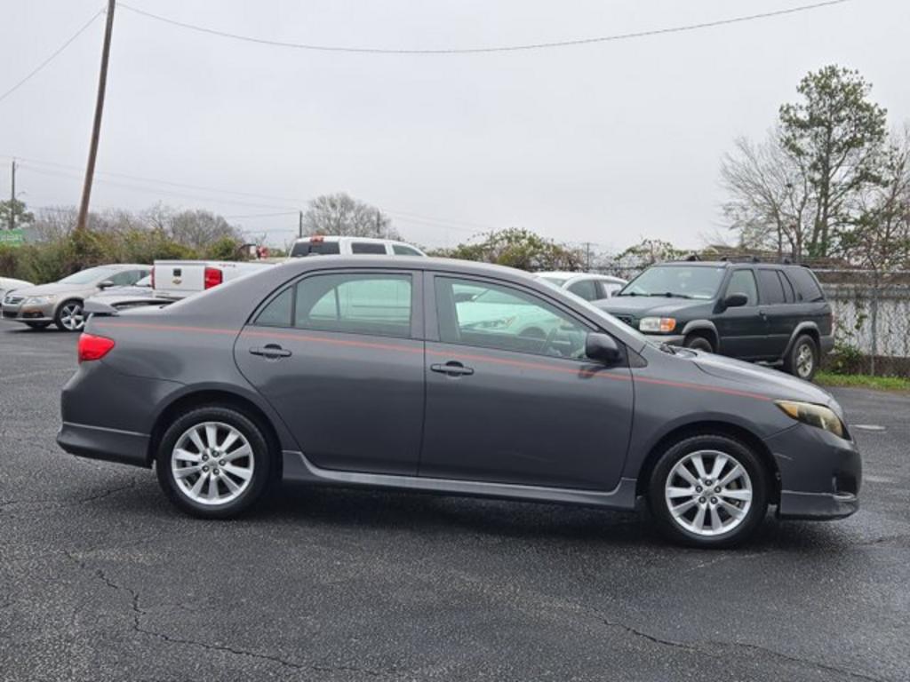 2010 Toyota Corolla - $8,995