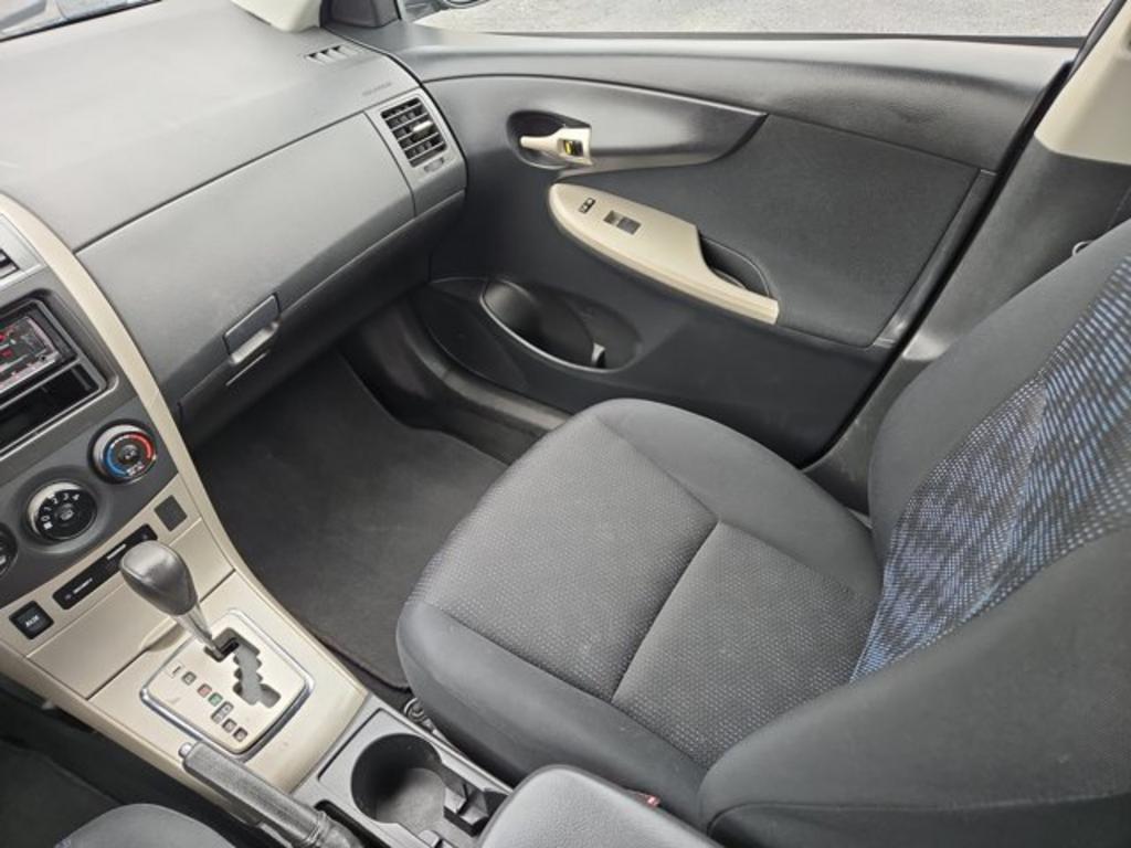2010 Toyota Corolla - $8,995